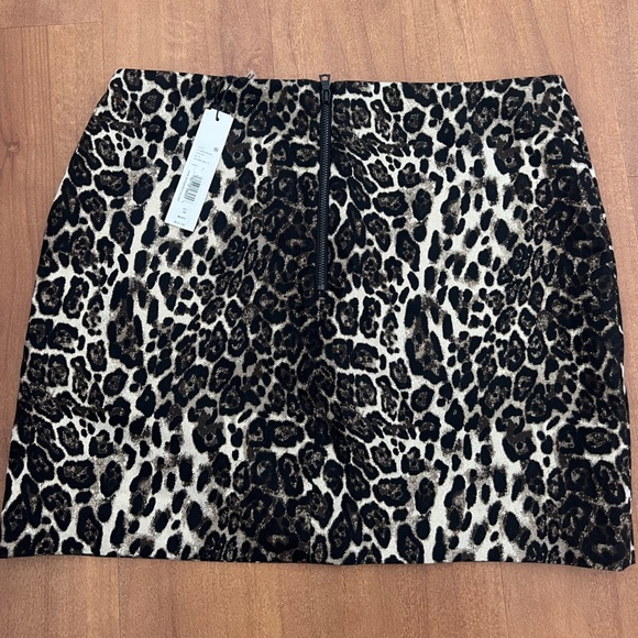 Alice + Olivia Mini Skirt - Picture 5 of 5
